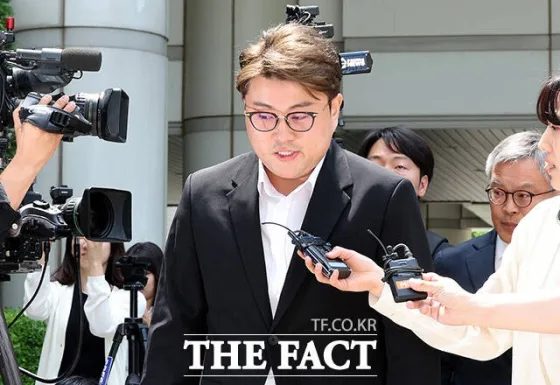 더팩트 "허위 자수" 녹취에도 김호중 비협조적…경찰, 중죄 적용 검토